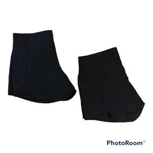 2 bcg Black Shorts with a Side Pocket Size Medium